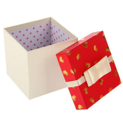 Коробка Квадрат Сердца №3 17*17*18 см 1 шт