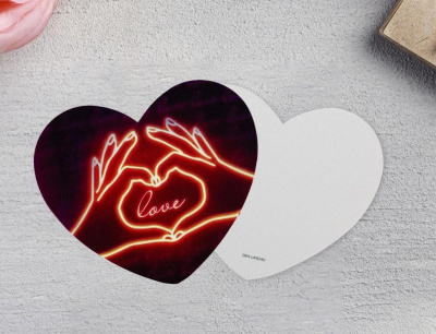 Открытка Любовь 7*6 см 1 шт