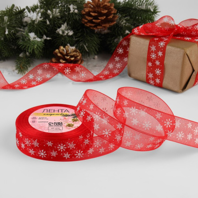 Лента капрон Снежинки красный/белый 25мм*23м 1 шт  Лента капрон Снежинки красный/белый 25мм*23м 1 шт